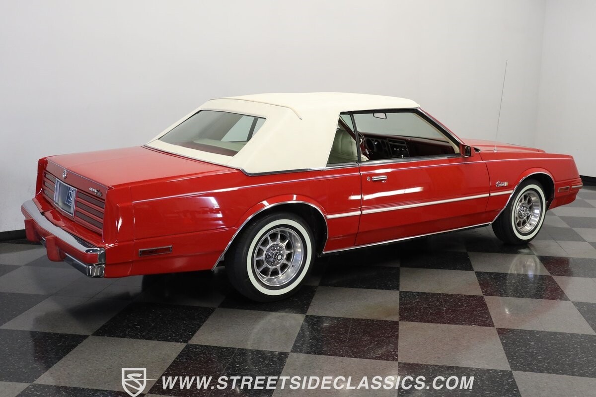 Chrysler-Cordoba-1981-Coupe-11