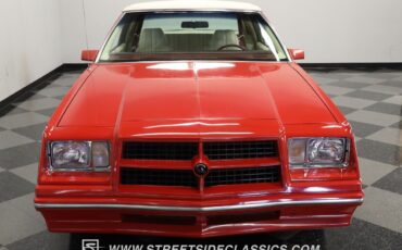 Chrysler-Cordoba-1981-Coupe-15