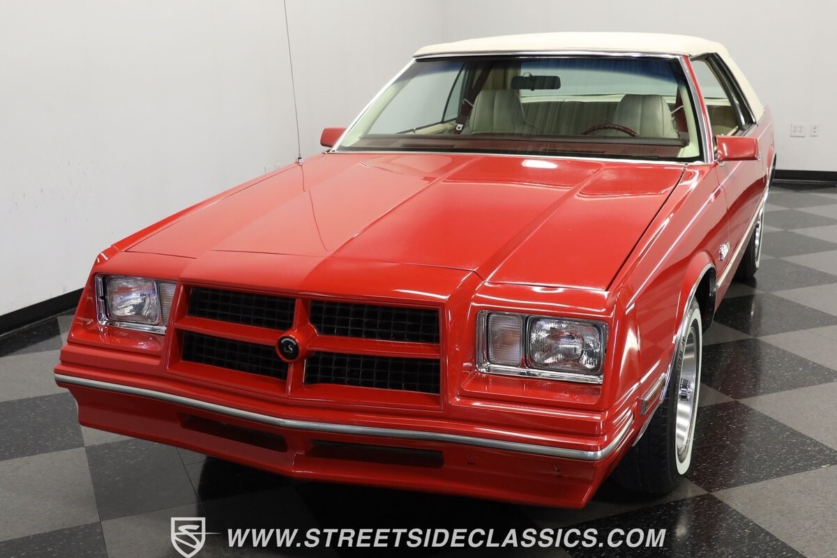 Chrysler-Cordoba-1981-Coupe-16
