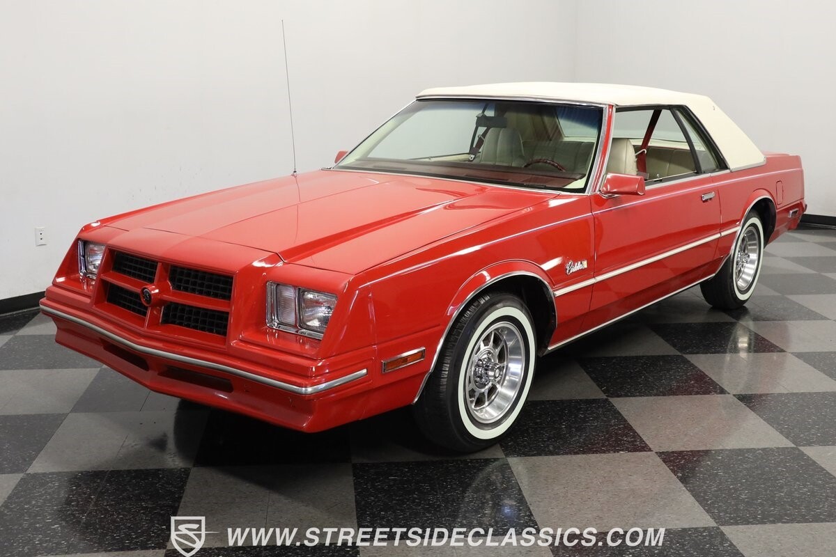 Chrysler-Cordoba-1981-Coupe-17