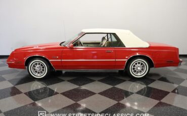 Chrysler-Cordoba-1981-Coupe-2