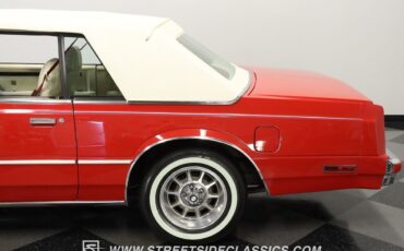 Chrysler-Cordoba-1981-Coupe-23