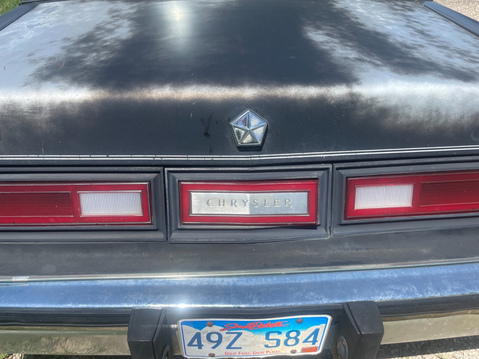 Chrysler-Fifth-Avenue-1986-Sedan-5