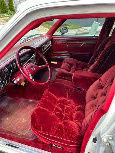 Chrysler-Fifth-avenue-1983-White-5