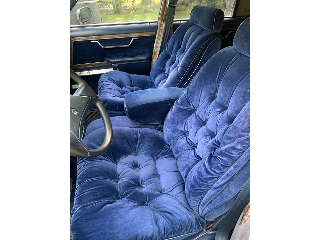 Chrysler-Fifth-avenue-1987-White-Blue-1