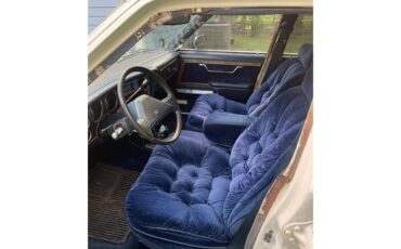 Chrysler-Fifth-avenue-1987-White-Blue