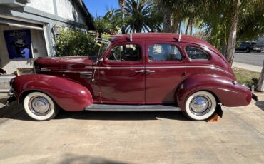 Chrysler-Imperial-1939-Sedan-1