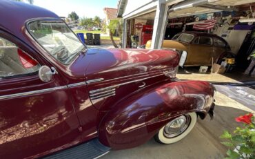 Chrysler-Imperial-1939-Sedan-11