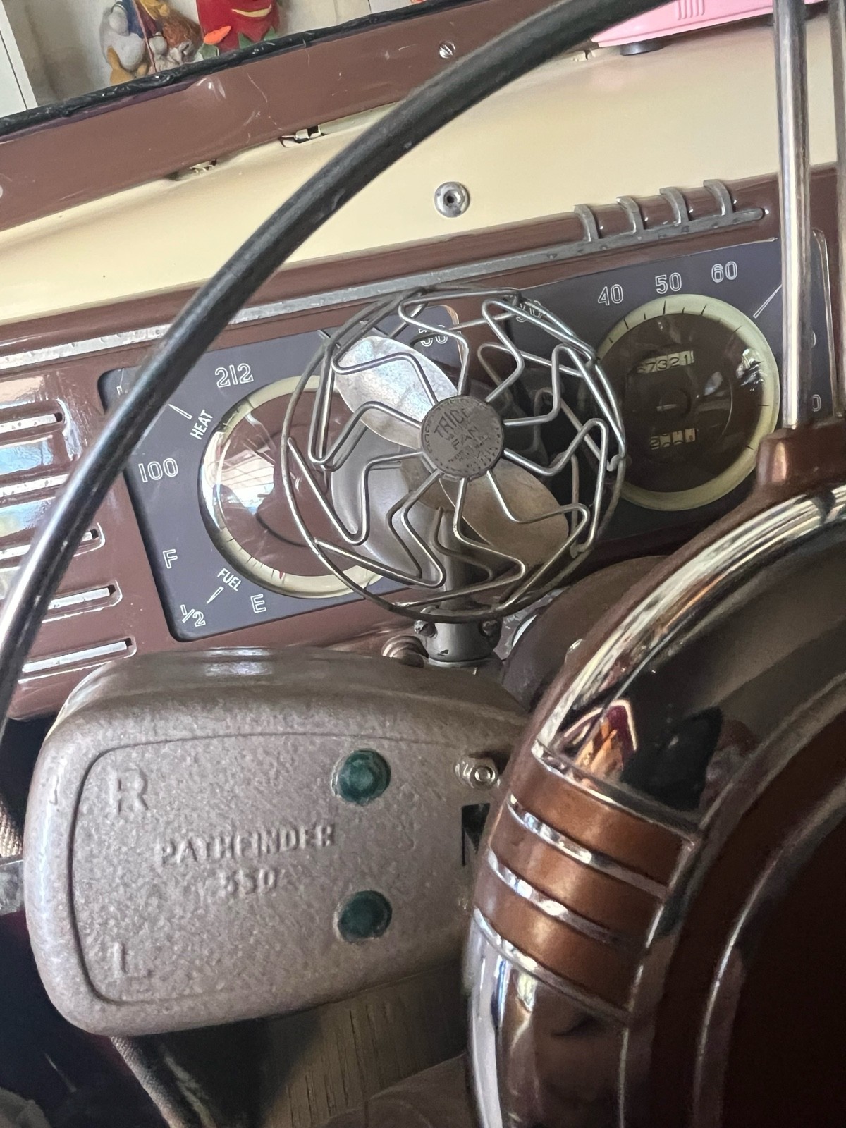 Chrysler-Imperial-1939-Sedan-26
