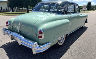 Chrysler-Imperial-1952-Sedan-2