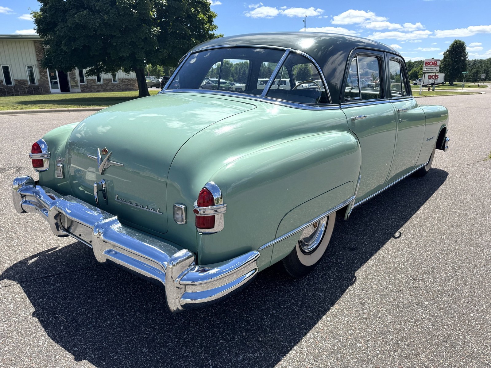 Chrysler-Imperial-1952-Sedan-2