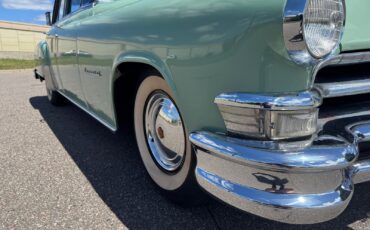 Chrysler-Imperial-1952-Sedan-24