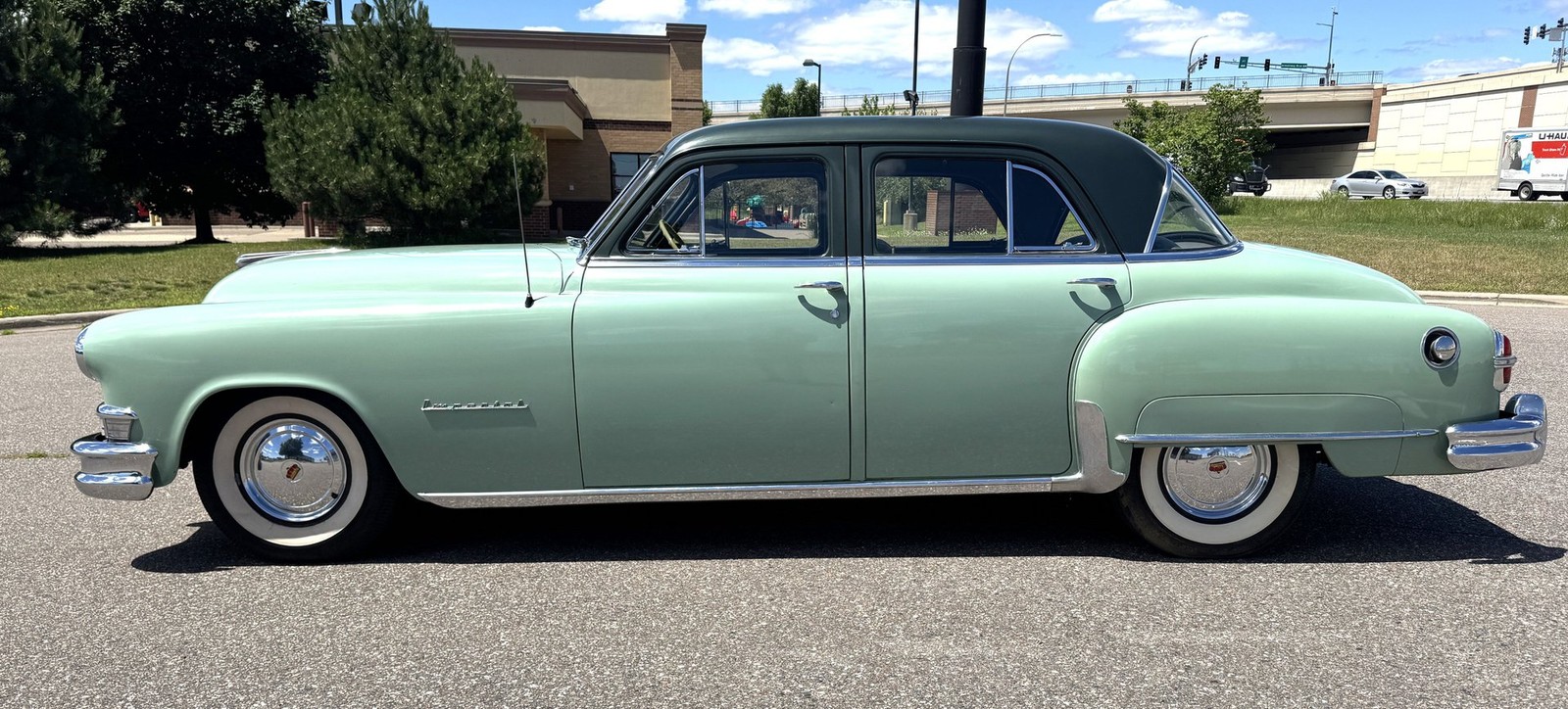 Chrysler-Imperial-1952-Sedan-6