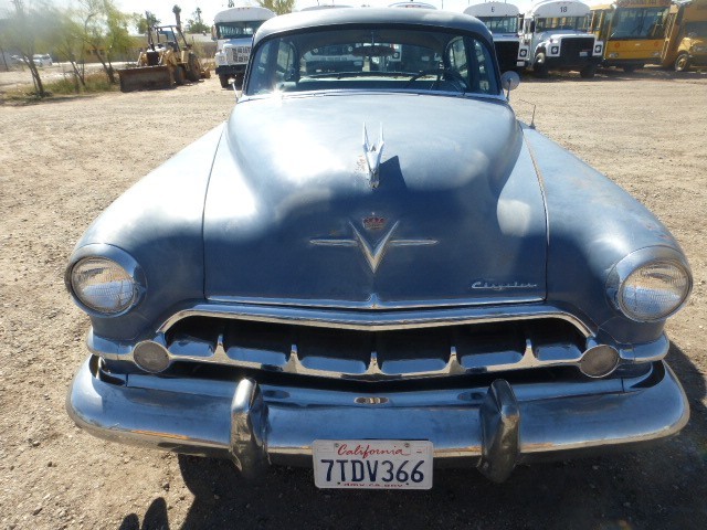 Chrysler-Imperial-1953-Sedan-2
