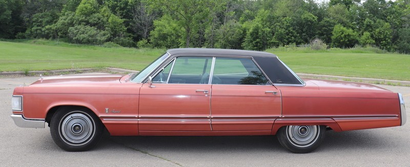 Chrysler Imperial 1967 Sedan
