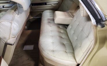 Chrysler-Imperial-1972-11