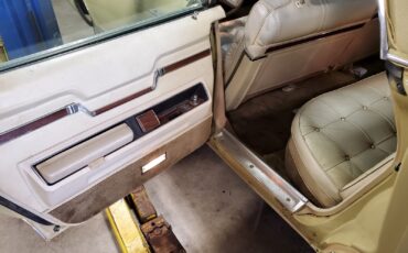 Chrysler-Imperial-1972-12