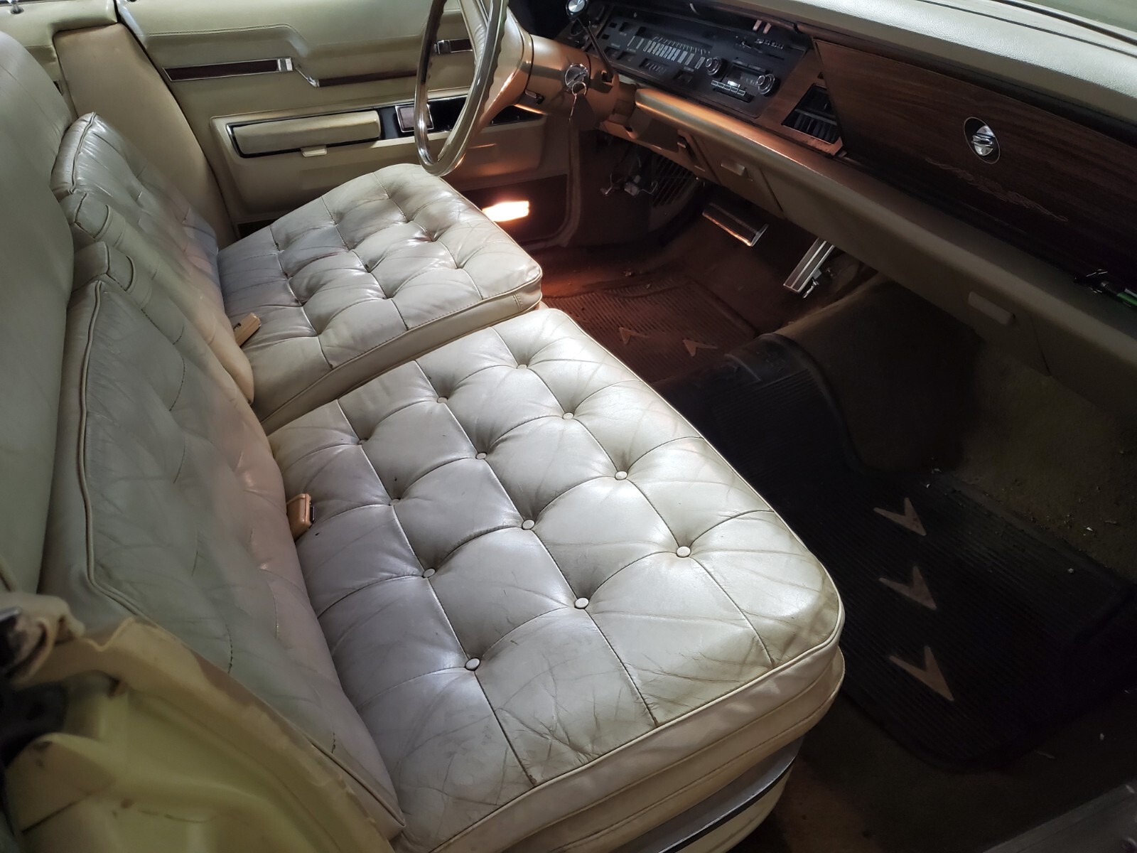 Chrysler-Imperial-1972-14