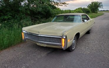 Chrysler-Imperial-1972