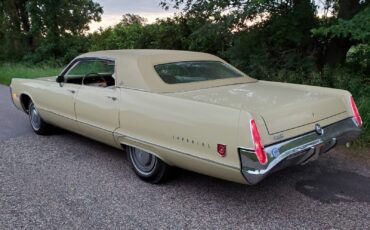 Chrysler-Imperial-1972-4