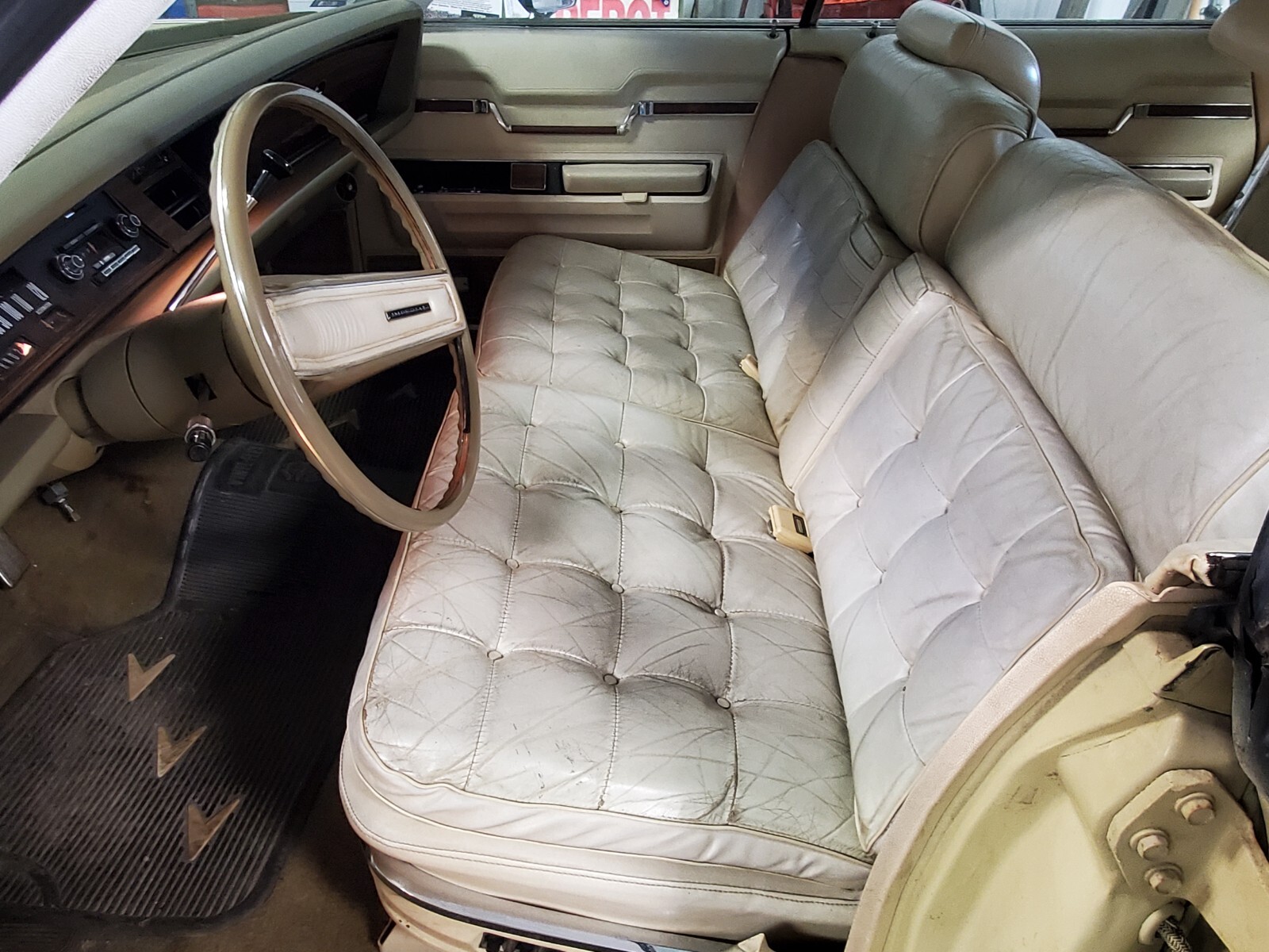 Chrysler-Imperial-1972-7
