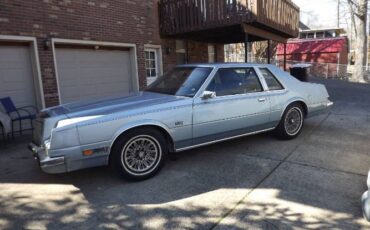 Chrysler-Imperial-1981-Blue