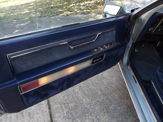 Chrysler-Imperial-1981-Blue-8