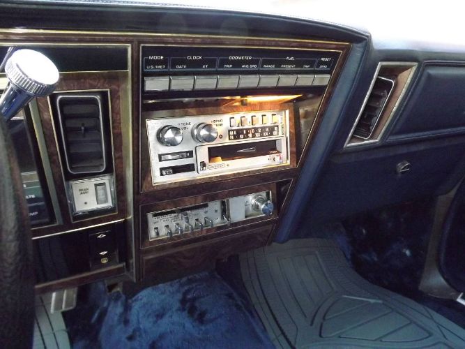 Chrysler-Imperial-1981-Blue-9