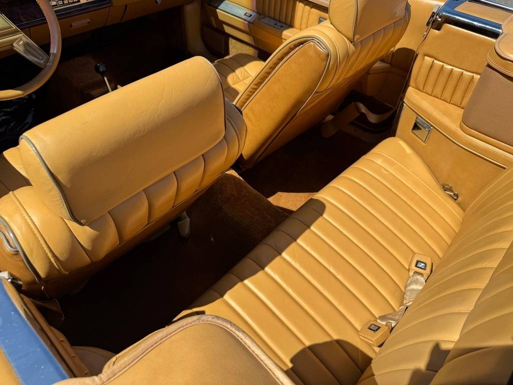 Chrysler-Le-baron-1985-black-12