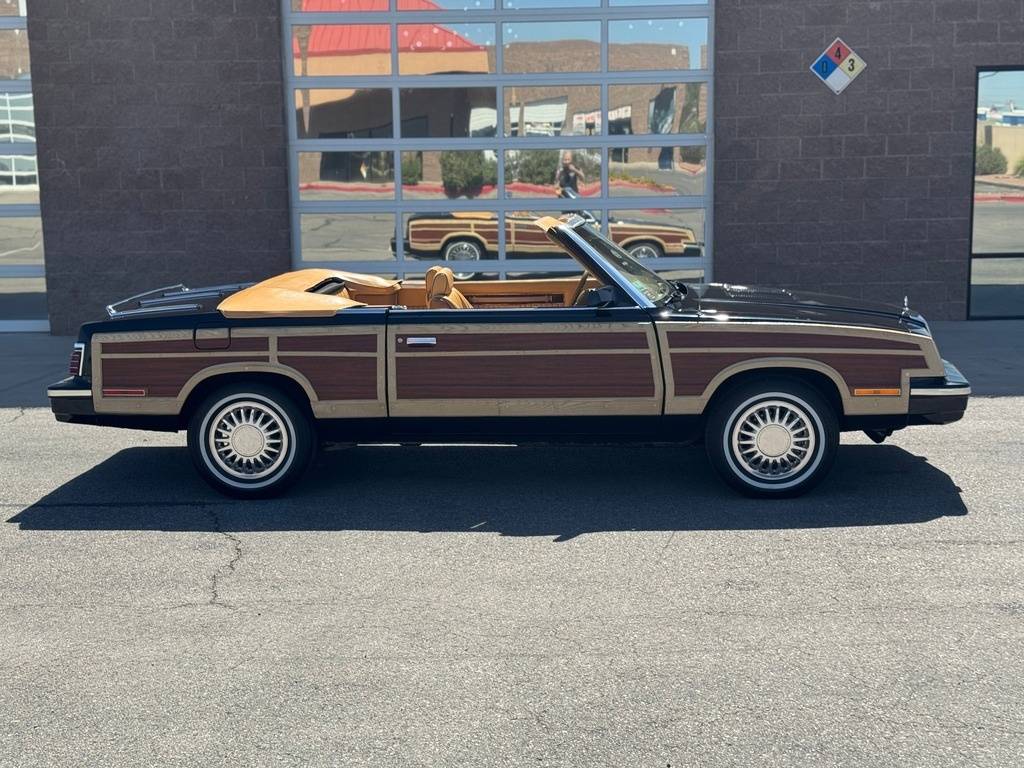 Chrysler-Le-baron-1985-black-4