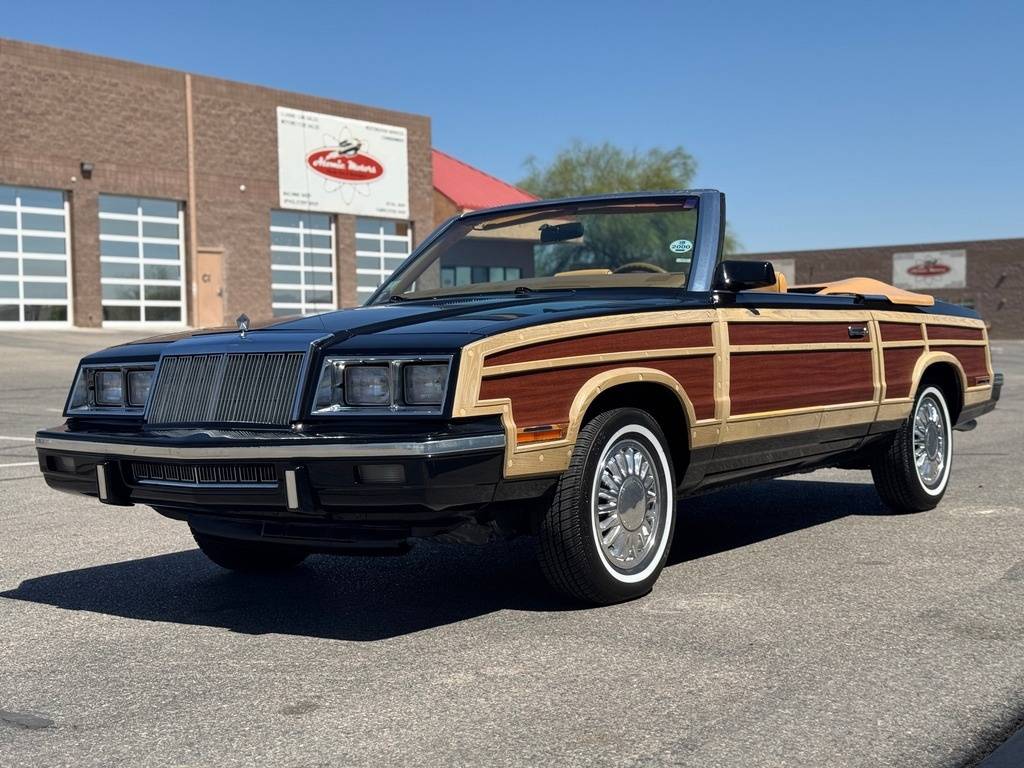 Chrysler-Le-baron-1985-black-9
