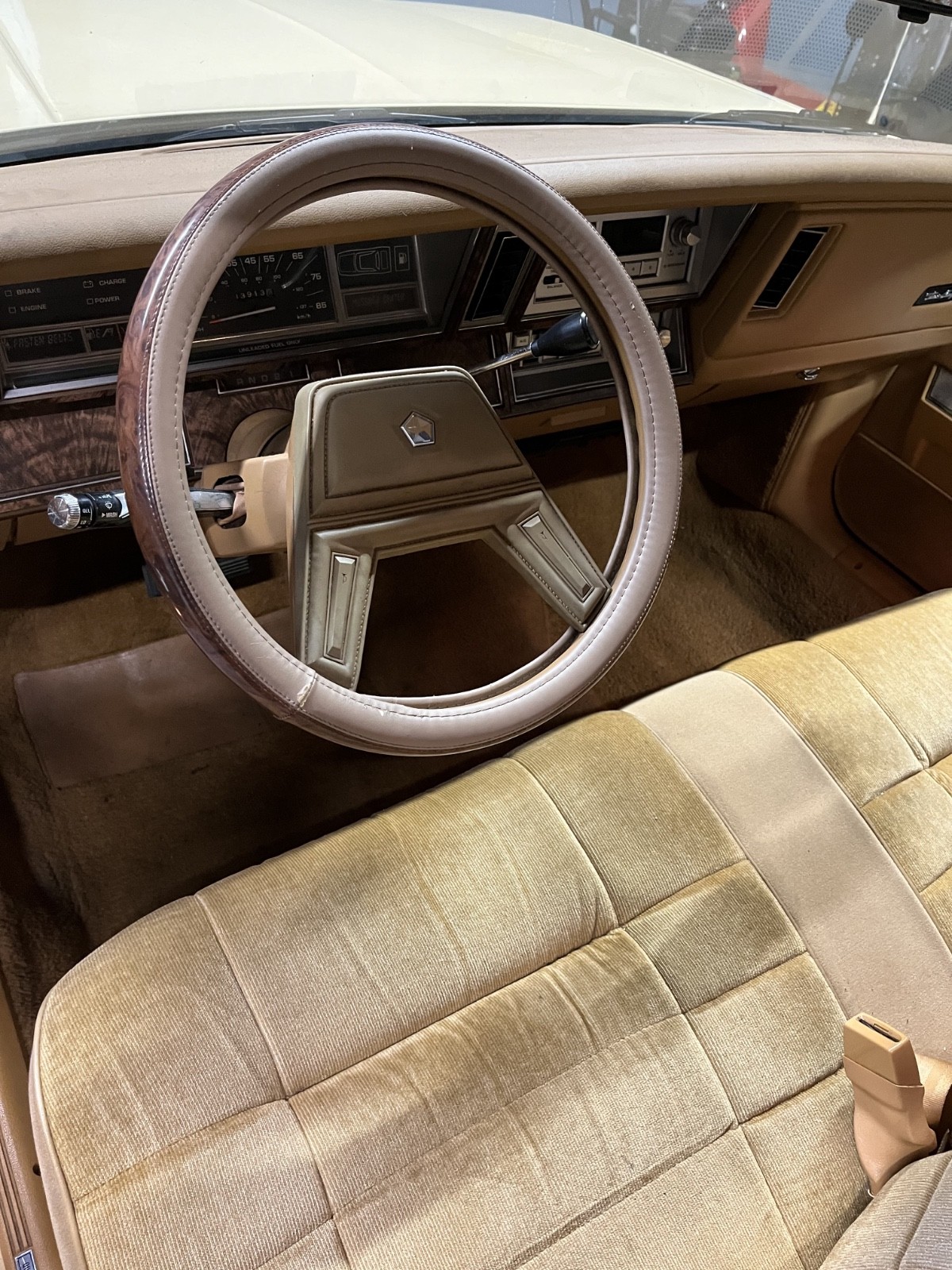 Chrysler-LeBaron-1985-Wagon-10
