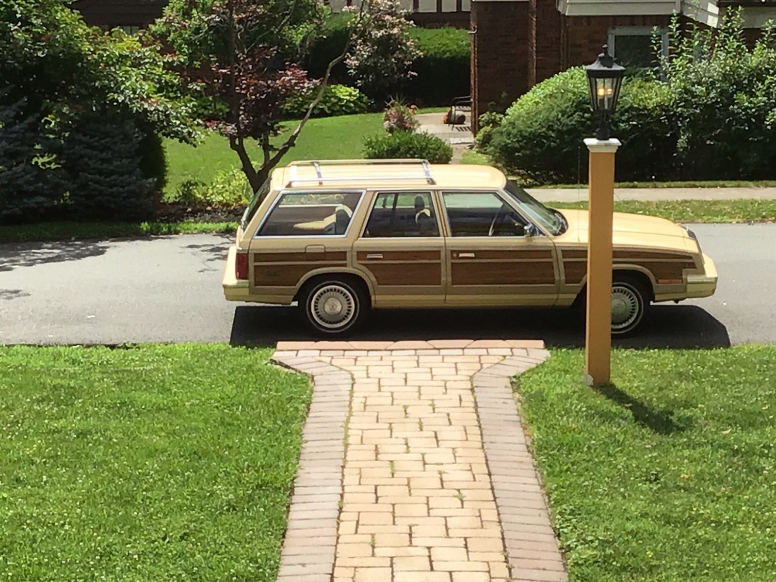 Chrysler-LeBaron-1985-Wagon-19