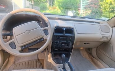 Chrysler-LeBaron-1994-8