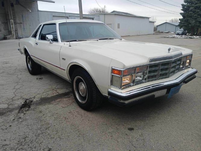 Chrysler-Lebaron-1978-White-8