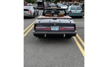 Chrysler-Lebaron-1983-Dark-blue-with-wood-Brown-leather-5