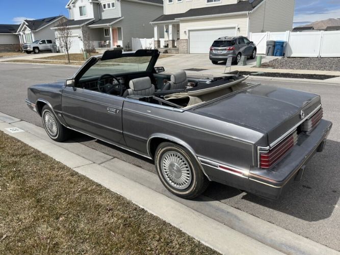 Chrysler-Lebaron-1984-Gray-Gray-6
