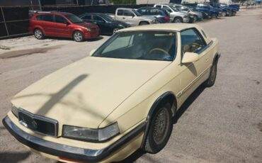 Chrysler-Lebaron-1989