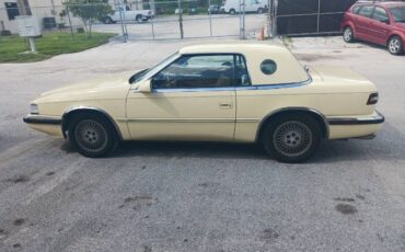 Chrysler-Lebaron-1989-7