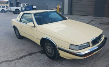 Chrysler-Lebaron-1989-9