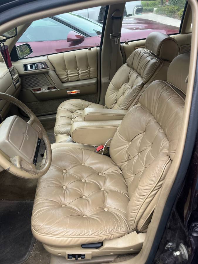 Chrysler-Lebaron-1992-custom-4