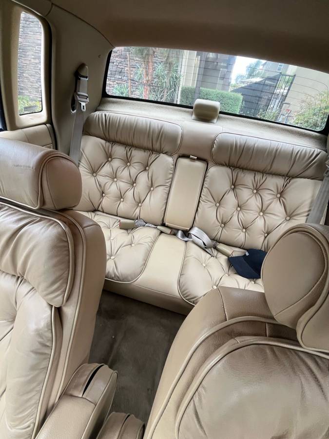 Chrysler-Lebaron-1992-custom-5