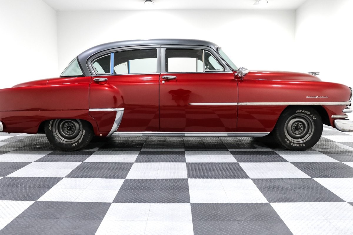 Chrysler-New-Yorker-1953-7