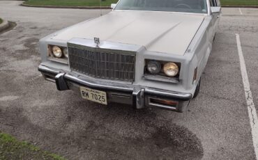 Chrysler-New-Yorker-1979-13
