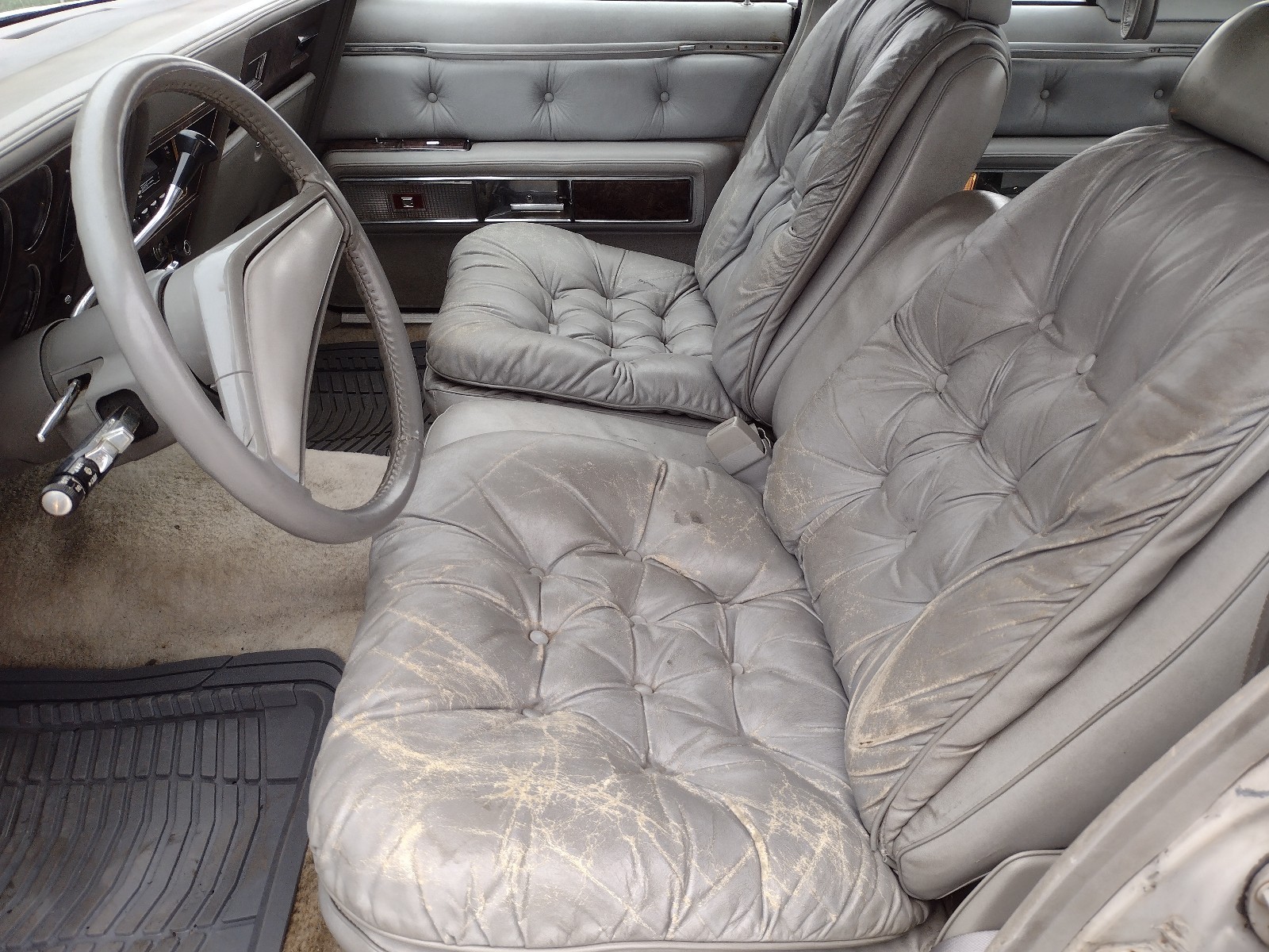 Chrysler-New-Yorker-1979-17