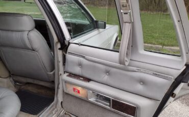 Chrysler-New-Yorker-1979-22