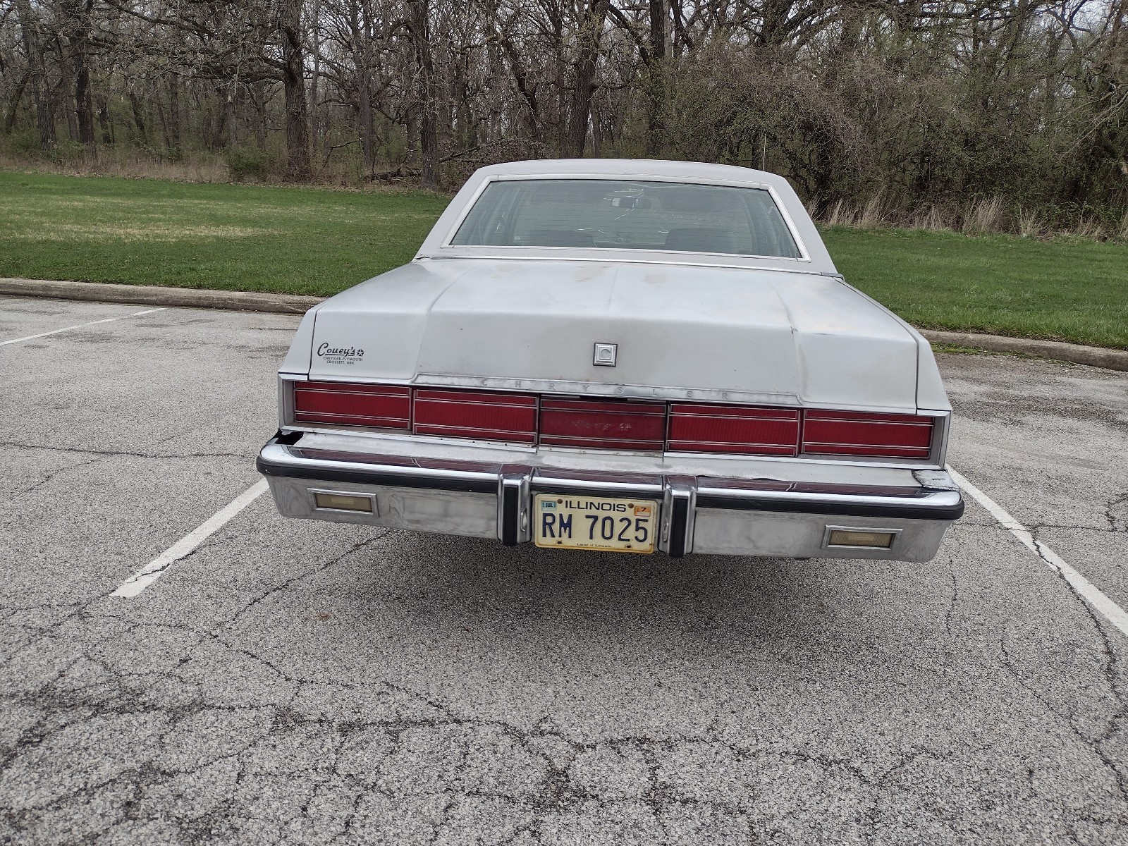 Chrysler-New-Yorker-1979-3