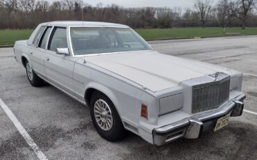 Chrysler-New-Yorker-1979
