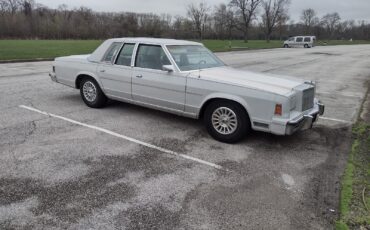 Chrysler-New-Yorker-1979-5