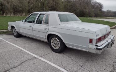 Chrysler-New-Yorker-1979-7